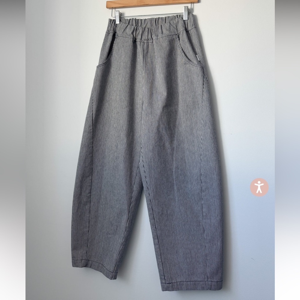 LeBon Shoppe Arc Pant Navy Stripe Sz: L NWT
